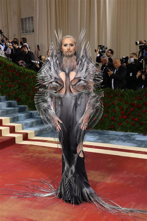 most outrageous met gala looks.